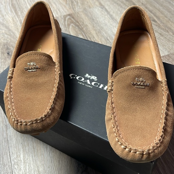 Coach Amber Calf Suede Loafers in Camel Size 6 - Picture 1 of 16